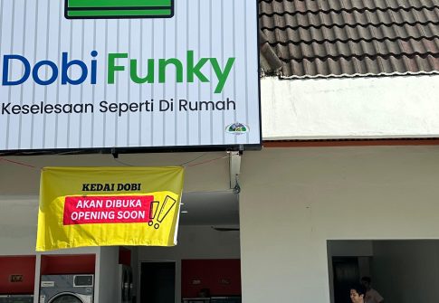 DOBI LAYAN DIRI KERTEH