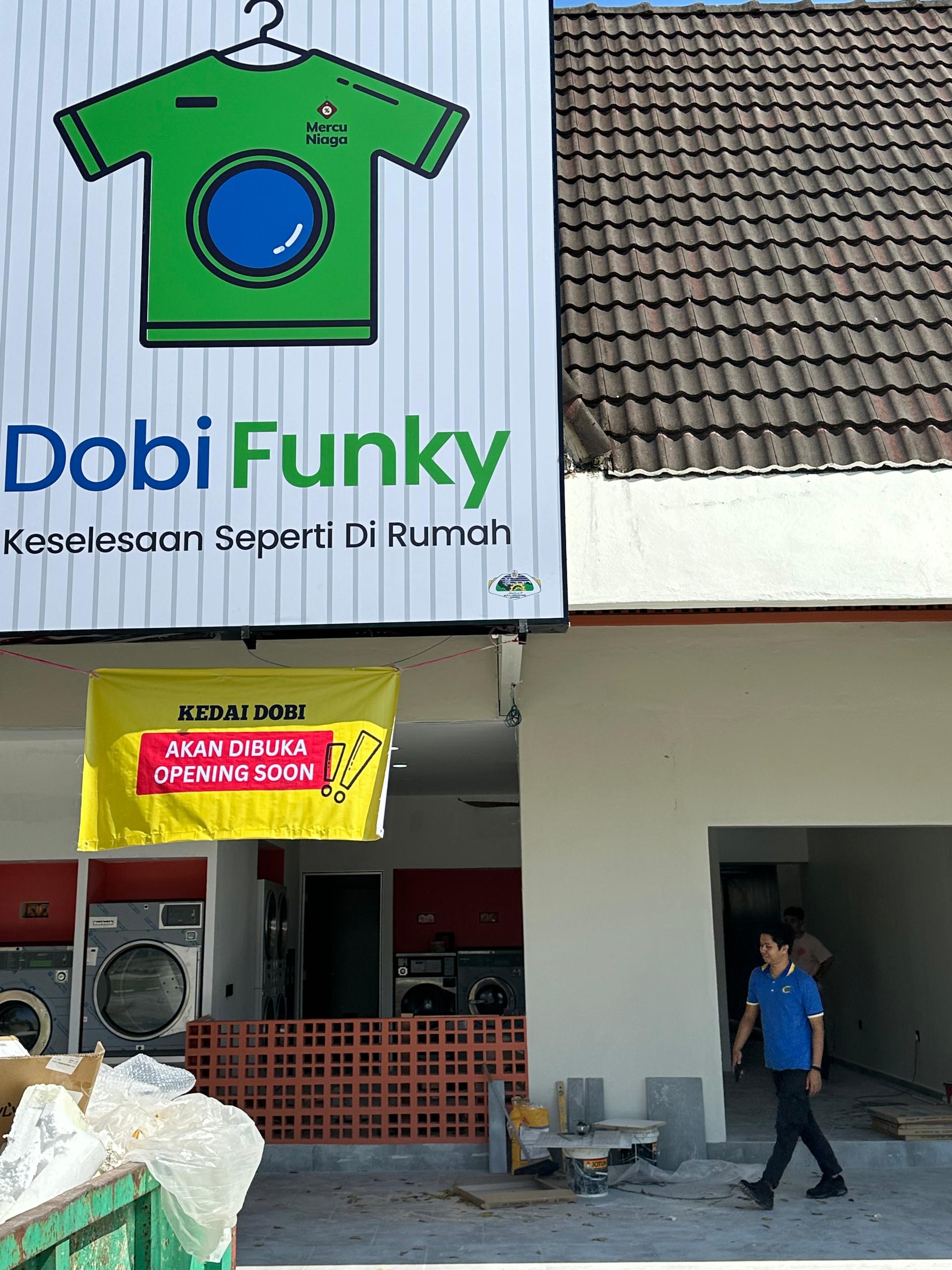 DOBI LAYAN DIRI KERTEH